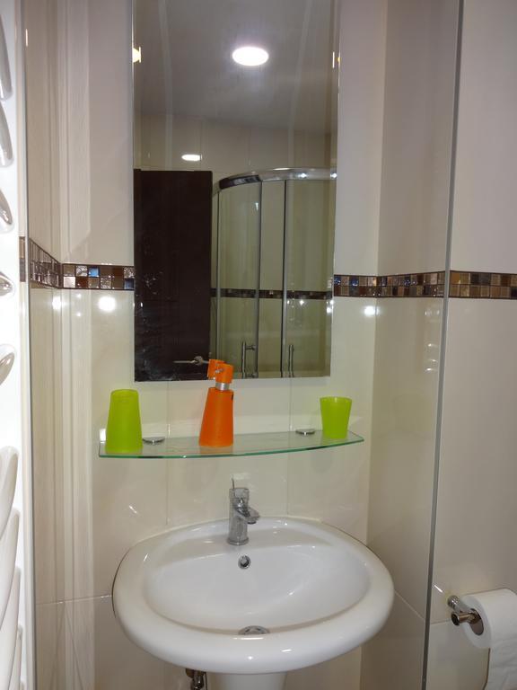 Nataliia Twister Apartment Будва Екстер'єр фото