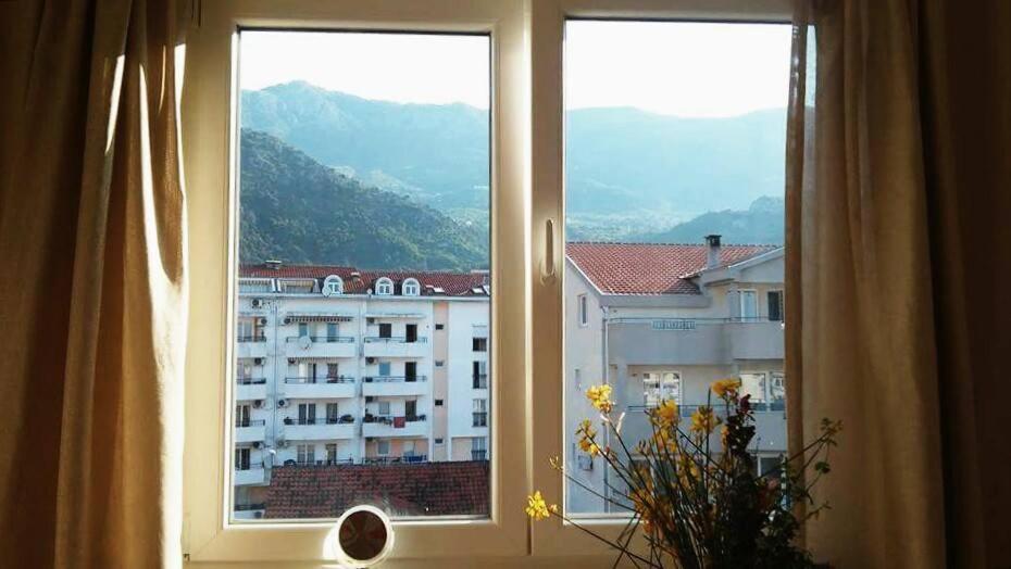 Nataliia Twister Apartment Будва Екстер'єр фото